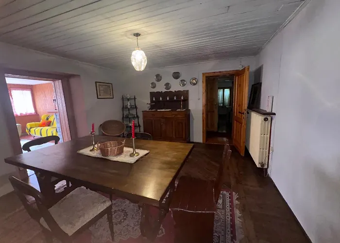 Casa Di דירה אנטרונפיאנה